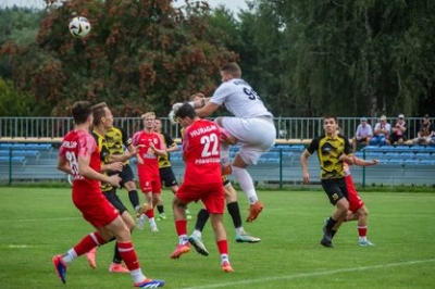 III kolejka ligowa: LKS Gołuchów - HURAGAN 0:0