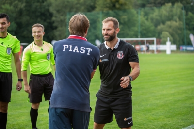 IV kolejka ligowa: HURAGAN - Piast Kobylnica 5:2 (1:0)	