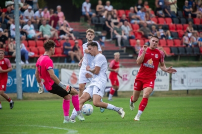 IV kolejka ligowa: HURAGAN - Piast Kobylnica 5:2 (1:0)	