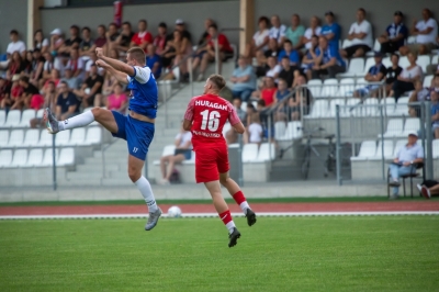 V kolejka ligowa: Warta Śrem - HURAGAN 1:1 (0:0)	