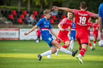 VIII kolejka ligowa: HURAGAN - Obra Kościan 1:1 (0:0)	