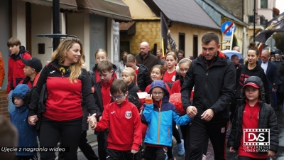 Poświęcenie sztandaru i odsłonięcie pamiątkowej tablicy