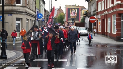 Poświęcenie sztandaru i odsłonięcie pamiątkowej tablicy