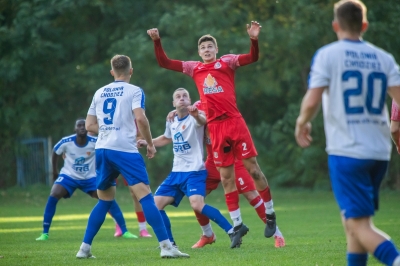 XIII kolejka ligowa: Polonia Chodzież - HURAGAN 4:2 (2:2)	